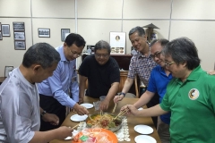 CNY toss