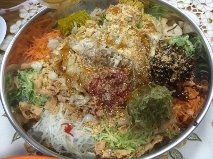 Yu Sheng with Ingredients