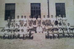 1945